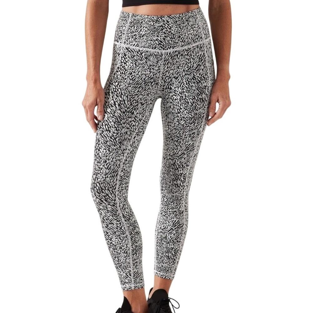 Athleta NWT Ultimate Stash II Textured 7/8 Leggings Black/White Size 3X